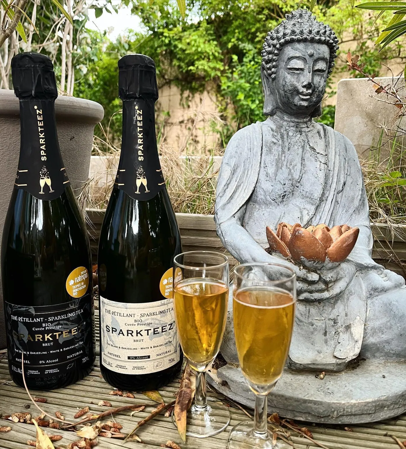 📲Back to work on this 1st of September 💻 ? Stay zen Stay cool 😎 🙏with a fresh drink of Sparkteez🥂🍾 your sparkling tea bio natural and with no alcohol (Made in 🇫🇷😉) 🧘‍♀️🧘‍♂️🧘